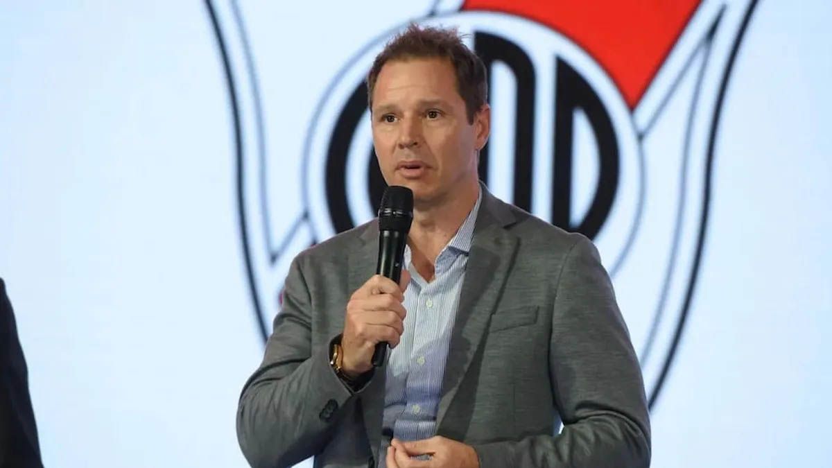 El presidente de River, Jorge Brito, defendió su gestión contra la SAD y reveló que no llegó el dinero de Foster Gillett por el pase de Rodrigo Villagra. El presidente de River, Jorge Brito, defendió su gestión contra la SAD y reveló que no llegó el dinero de Foster Gillett por el pase de Rodrigo Villagra.