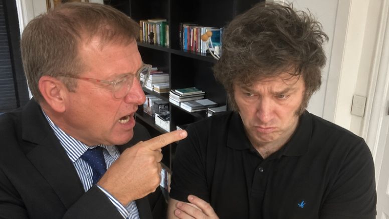 Eduardo Serenellini mostró los dientes y lapidó la política económica de Javier Milei