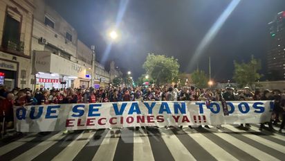 San Lorenzo vive su 2001: Marchó con el 'que se vayan todos'