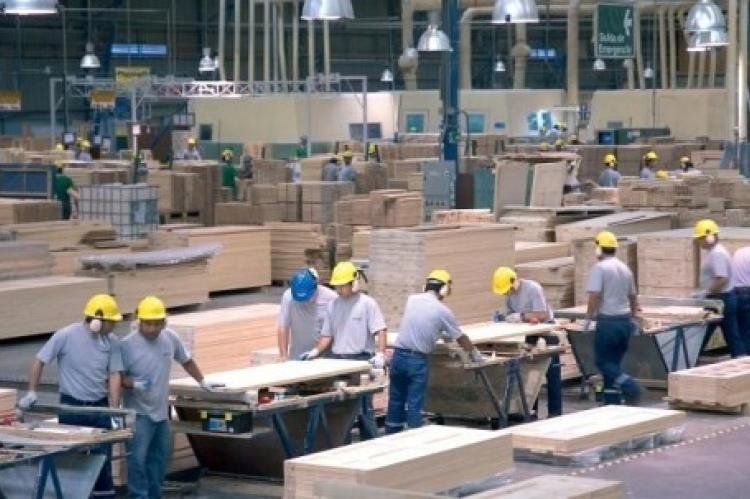 En enero de 2013  se registró el menor aumento de salarios en cuatro años