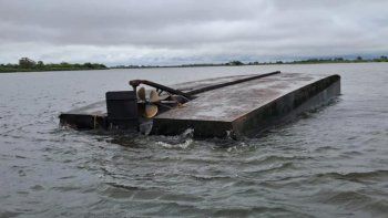 Un hombre murió en un accidente fluvial a la altura de Helvecia, provincia de Santa Fe. Un hombre murió en un accidente fluvial a la altura de Helvecia, provincia de Santa Fe.