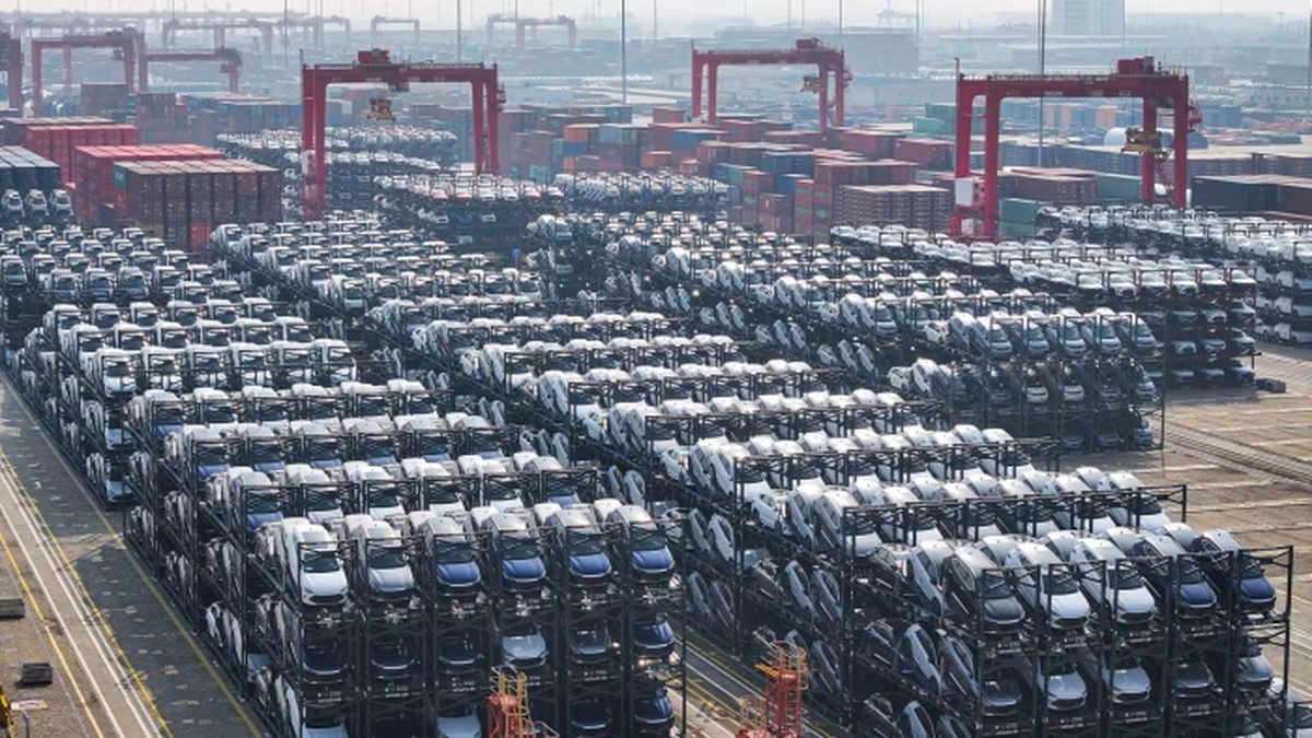 Estados Unidos defiende que busca enfrentar las “prácticas económicas injustas y el exceso de capacidad industrial” de China. Estados Unidos defiende que busca enfrentar las “prácticas económicas injustas y el exceso de capacidad industrial” de China.