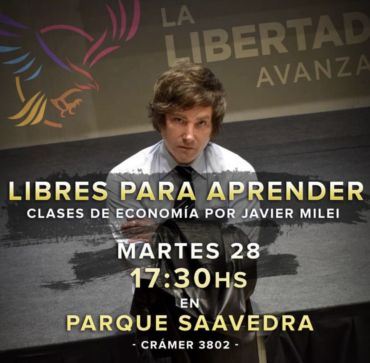 Furor por las clases de economía de Javier Milei en las plazas porteñas. 