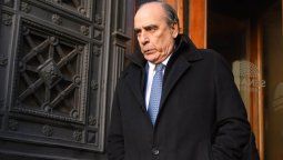 Guillermo Francos adjudicó a los operadores del mercado la suba del dólar blue.