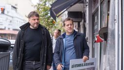 Los candidatos de Fuerza Patria caminaron dos comunas de la ciudad.