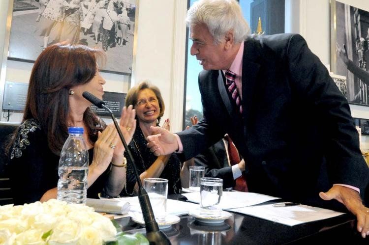 Cristina y De la Sota, en otros tiempos durante un acto en Casa Rosada.