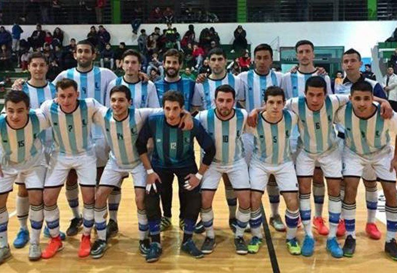 La Selección Argentina Universitaria de Futsal fue víctima de una estafa y el presidente de la AFA, Claudio ‘Chiqui’ Tapia, organizó un partido para juntar fondos y colaborar con el equipo.
