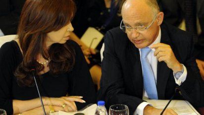 Insólito: en pleno pedido de inversiones, Argentina se queja de USA