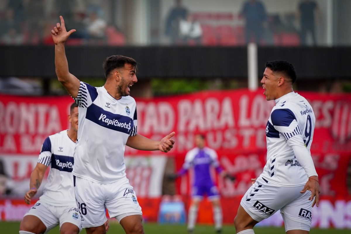 Gimnasia de La Plata quiere vencer a Barracas Central para jugar con Estudiantes la semifinal. Gimnasia de La Plata quiere vencer a Barracas Central para jugar con Estudiantes la semifinal.