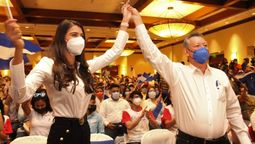 altText(Primera oposición a Daniel Ortega: Un ex guerrillero y una reina de belleza)}