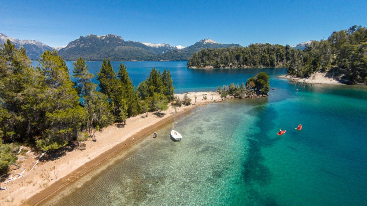 Locura por pasajes ganga a Bariloche para el verano 2024