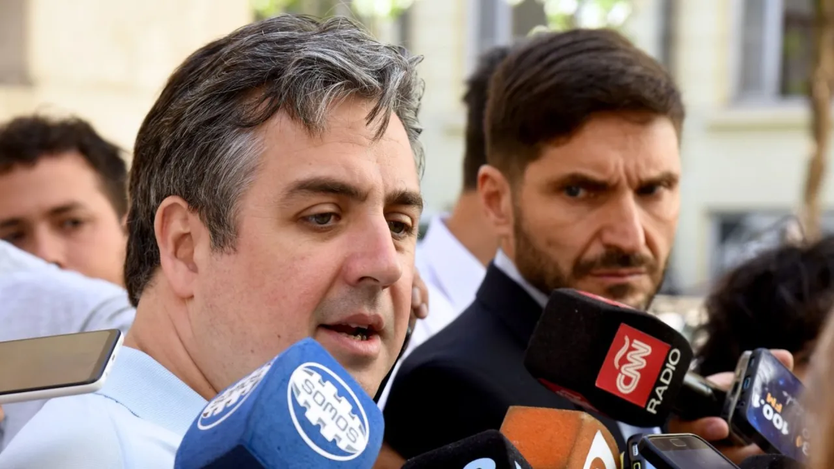 Pablo Cococcioni y Maximiliano Pullaro dispusieron la reubicación de los narcos y sicarios de Rosario. Pablo Cococcioni y Maximiliano Pullaro dispusieron la reubicación de los narcos y sicarios de Rosario.