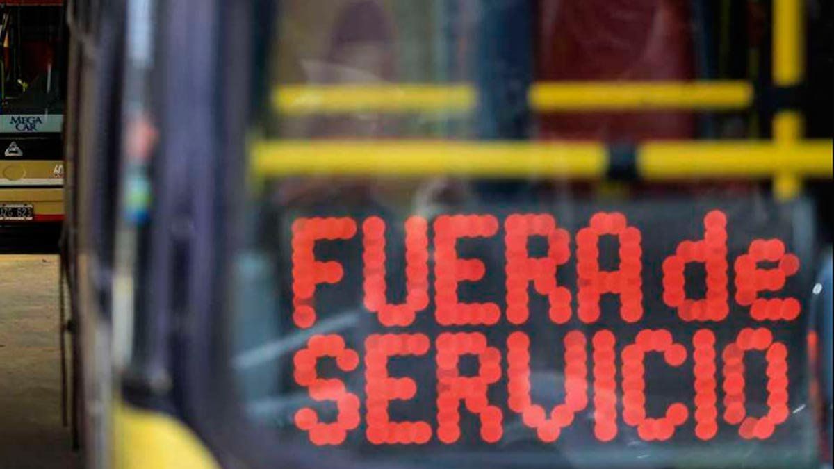 Colectivos reducen frecuencias en toda Argentina y afecta a los pasajeros.&nbsp;