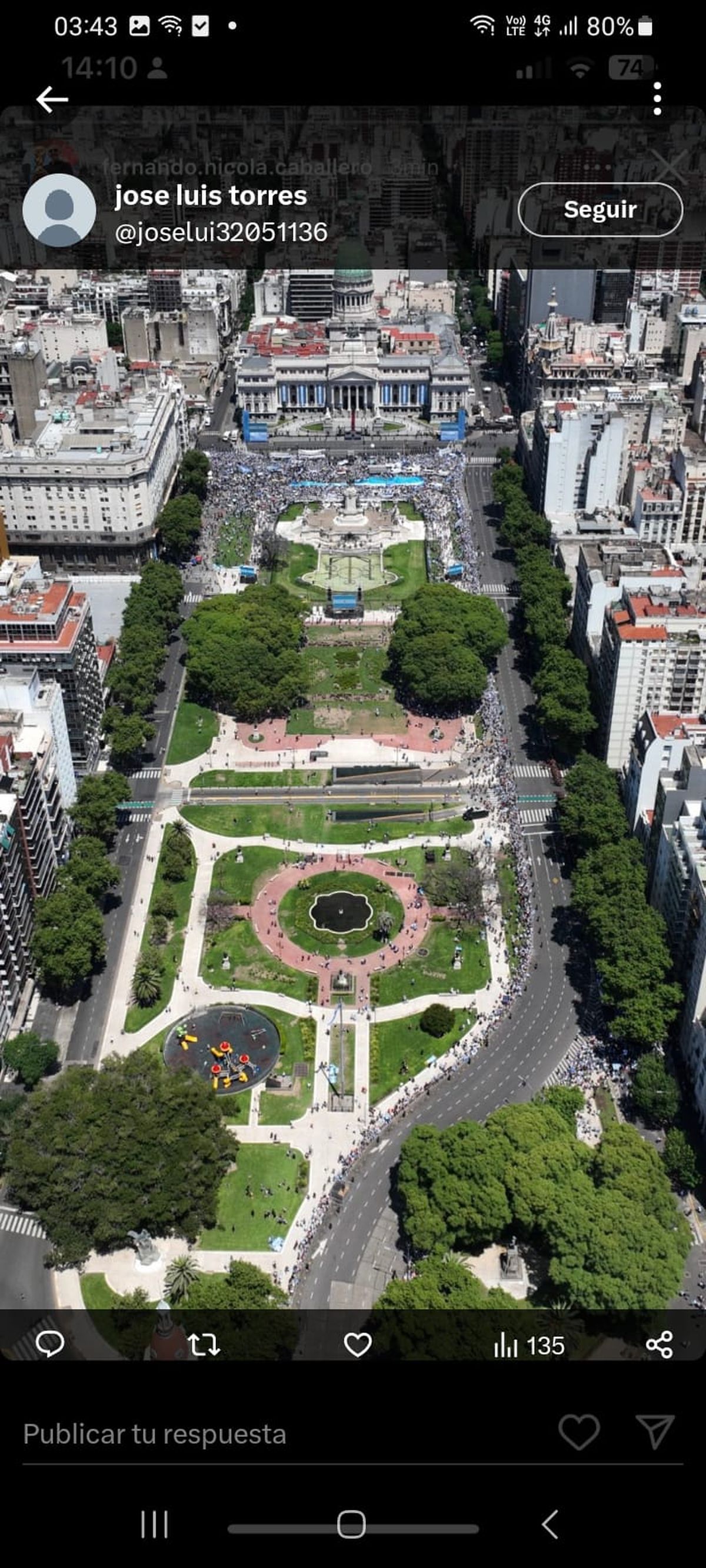 Javier Milei habló de espaldas al Congreso Nacional y de frente a una plaza semi vacía. Javier Milei habló de espaldas al Congreso Nacional y de frente a una plaza semi vacía.