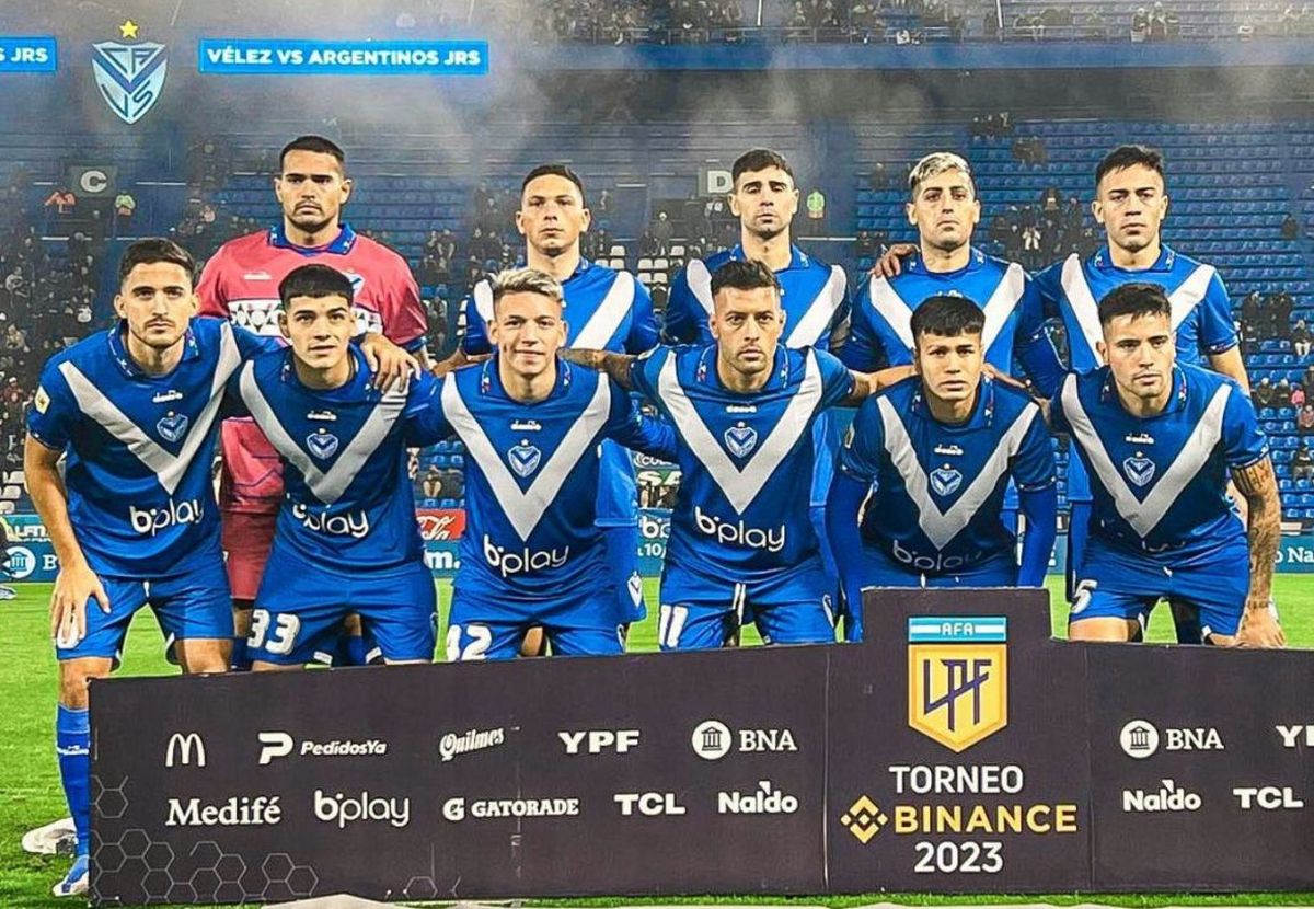 La crisis institucional en Vélez supera a la gravedad del equipo en la Liga, pero todo tiene que ver con todo.