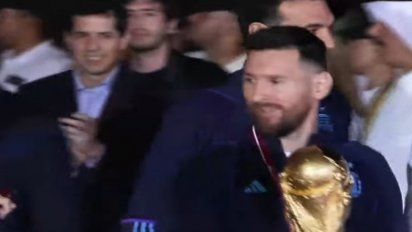 Wado quedate en casa: Messi lo gambeteó y Tapia hizo de muro