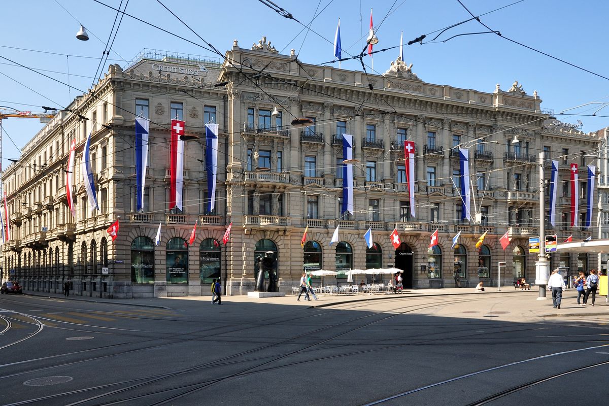 Credit Suisse tiene su sede tan tradicional como imponente en Zurich, Suiza.