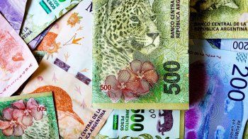 dolar a $300: bonos por el piso y riesgo pais por las nubes dolar a $300: bonos por el piso y riesgo pais por las nubes