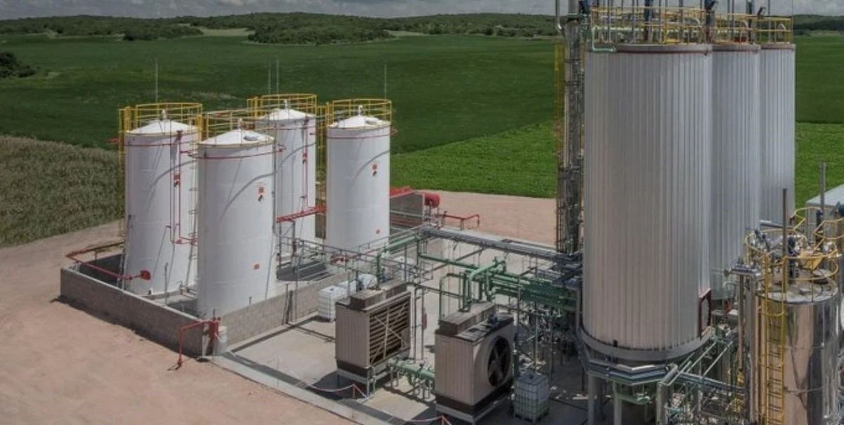 Las Pymes de biocombustibles de Santa Fe temen que se apruebe la Ley Ómnibus. Las Pymes de biocombustibles de Santa Fe temen que se apruebe la Ley Ómnibus.