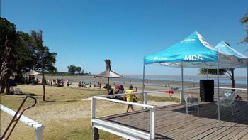 La preciosa playa a menos de 1 hora de Buenos Aires que conquista a todos