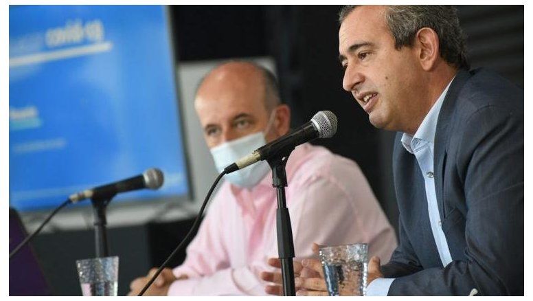 El covid, al acecho: los médicos paran, Javkin piensa cómo enfrentar el aumento de casos y Rosario Central complicado por los positivos