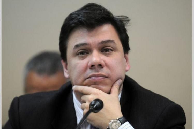 Ministro de Trabajo, Claudio Moroni, recuperando el SECLO.