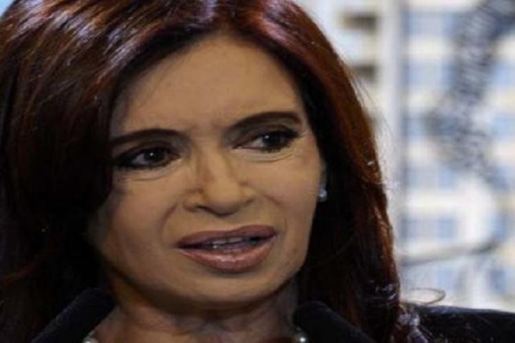 Cristina Fernández retó a los gobernadores por los saqueos.