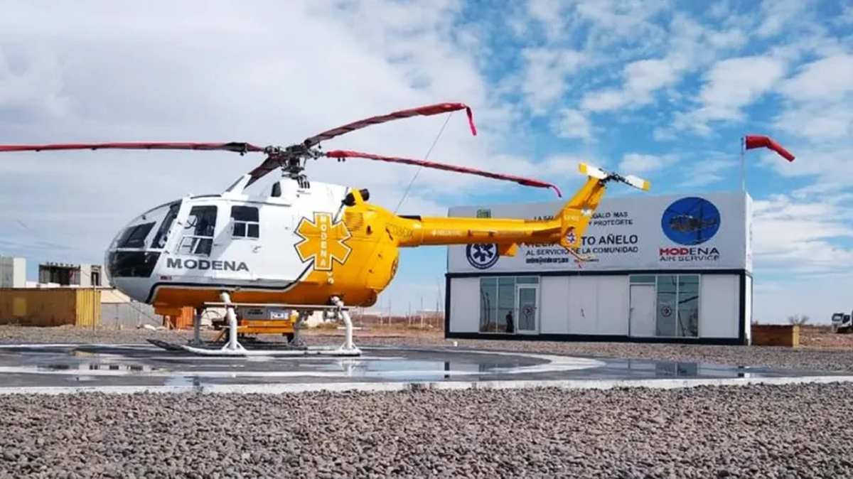 El helicóptero de la empresa Modena ya trabaja para las petroleras. El helicóptero de la empresa Modena ya trabaja para las petroleras.