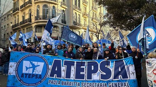 Marcha de trabajadores de Atepsa. (Foto: X/Atepsa) Marcha de trabajadores de Atepsa. (Foto: X/Atepsa)