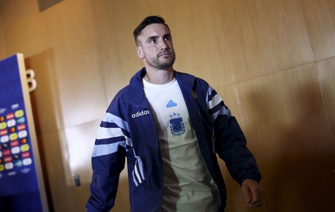 Nico Tagliafico dio vía libre para negociar con un gigante de la Serie A y podría despedirse de Lyon en las próximas horas.