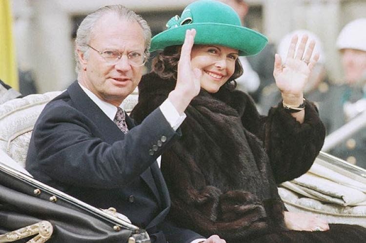 Los monarcas suecos, Carlos Gustvao y Silvia.