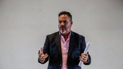 altText(Llamativa defensa de Milei de un candidato a juez vinculado al kirchnerismo)}