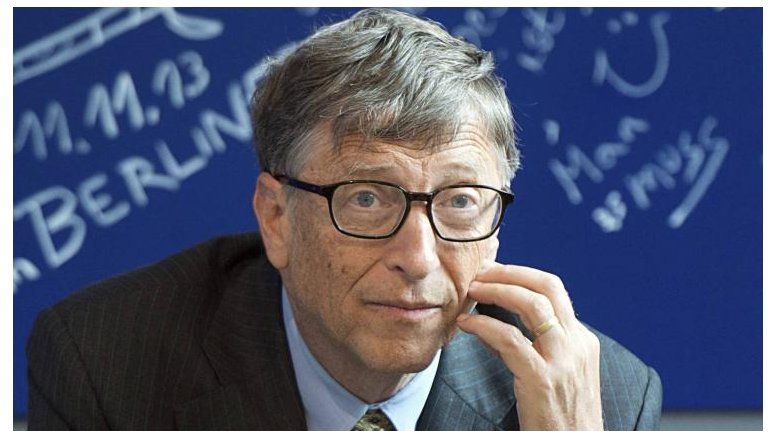 Lanzado al trabajo contra los virus, Bill Gates dejó a Nadella y Buffett