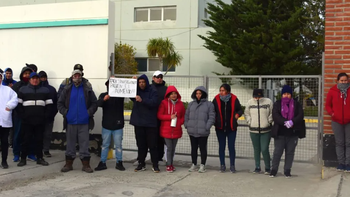 La pesquera Taex SA envió más de 100 telegramas de despidos en Comodoro Rivadavia. La pesquera Taex SA envió más de 100 telegramas de despidos en Comodoro Rivadavia.