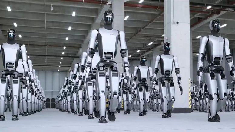 Los humanoides vienen marchando: Tu 1er. compañero de trabajo robot será de China