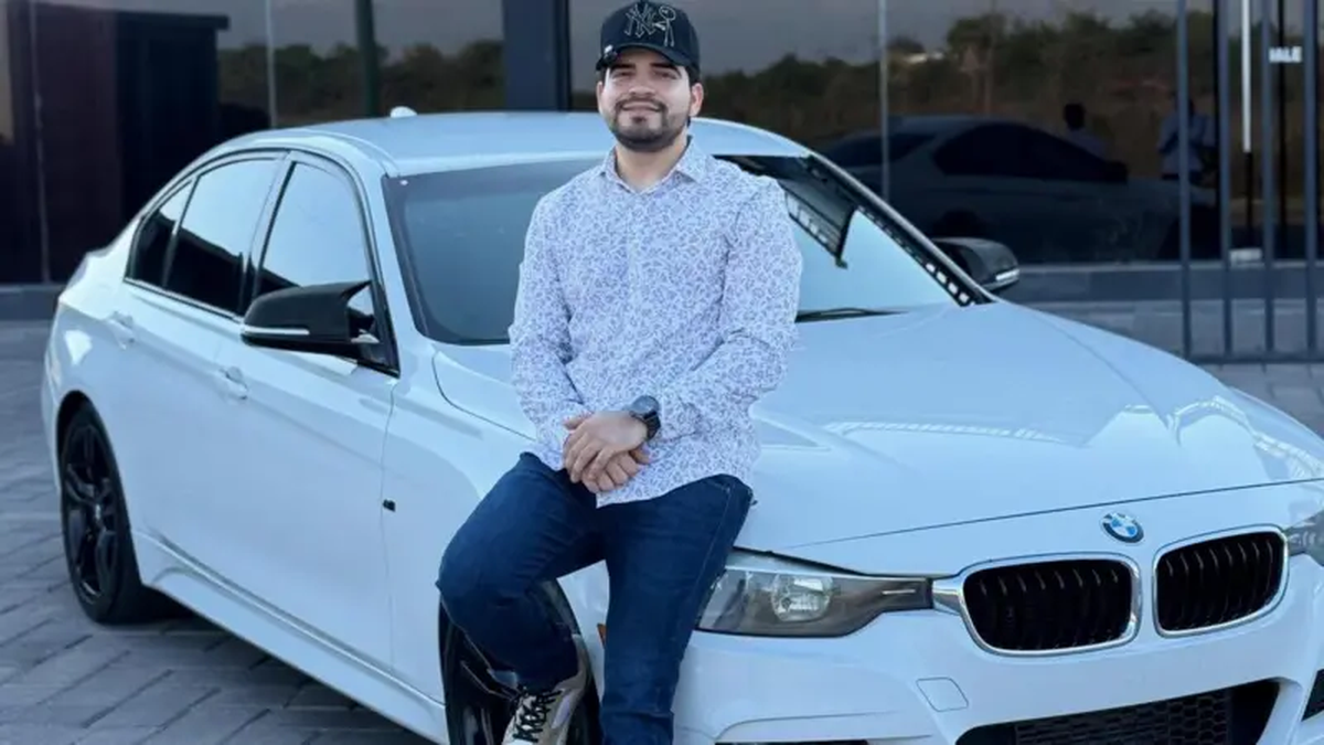 El influencer cayó de manera instantánea y los espectadores de su transmisión en vivo presenciaron su muerte. | BBC El influencer cayó de manera instantánea y los espectadores de su transmisión en vivo presenciaron su muerte. | BBC
