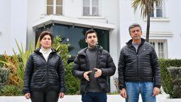 El gobernador de Chubut, Ignacio Torres, junto al vicegobernador Gustavo Mena y la diputada Ana Clara Romero,
