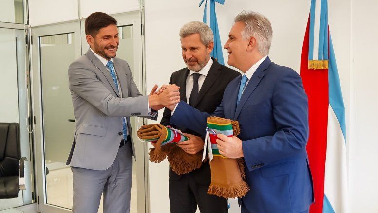 Maximiliano Pullaro, Rogelio Frigerio y Martín Llaryora buscan otra foto de peso político