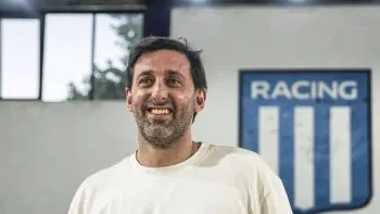 Diego Milito sacude Racing Club con lo que fue a hacer en Europa