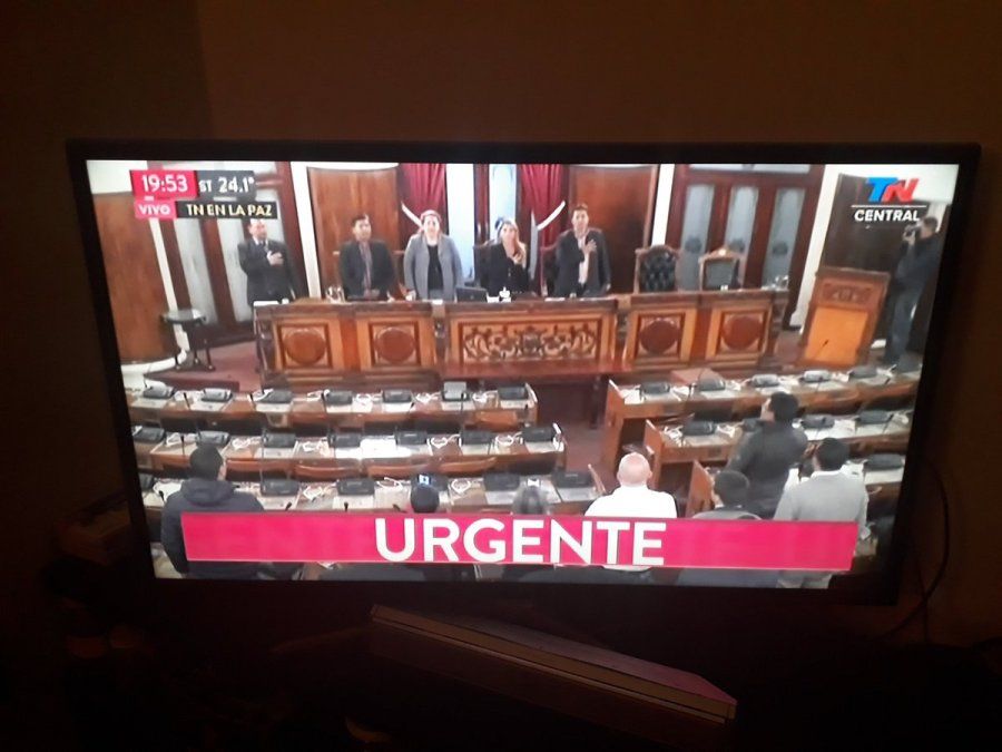 Sesión legislativa en Bolivia donde se auto proclamó presidenta Janine Añez