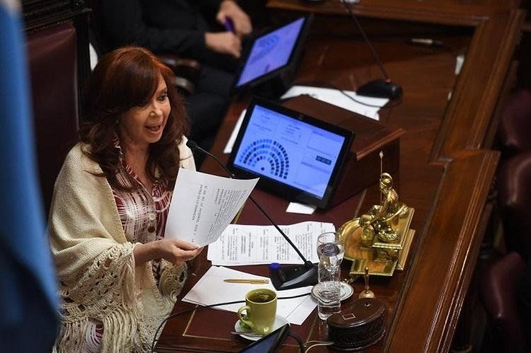 cfk_en_el_senado.jpg