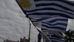 A Uruguay se le comienzan a complicar los números