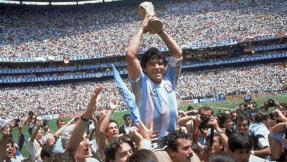 Las hijas de Diego Maradona empezaron a rematar todo