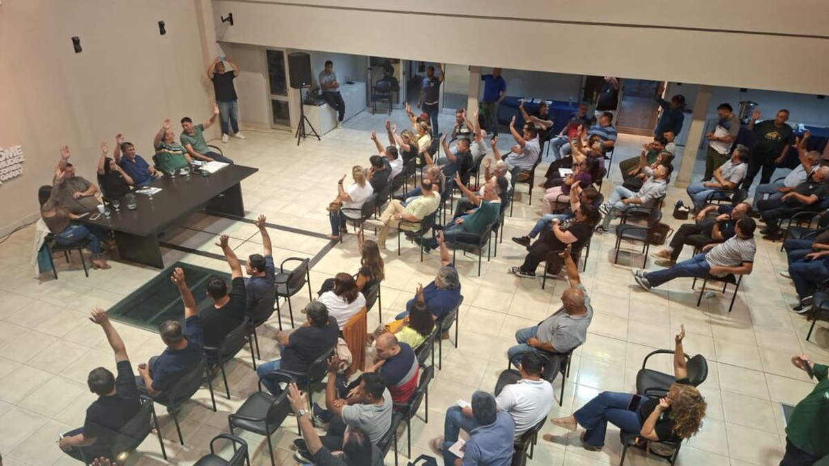 La propuesta fue considerada insuficiente frente al contexto inflacionario y la pérdida del poder adquisitivo de los salarios. La propuesta fue considerada insuficiente frente al contexto inflacionario y la pérdida del poder adquisitivo de los salarios.