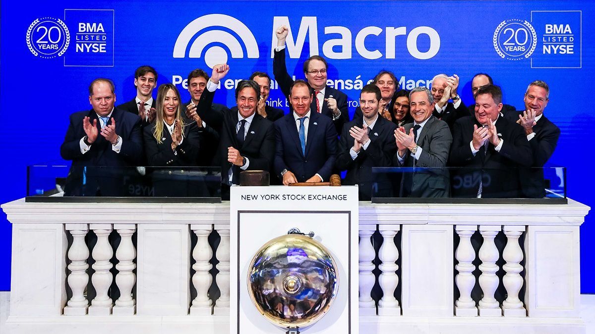ElBanco Macro festeja sus 20 años de vida en la Bolsa de Nueva York y Jorge Britoalertó: “Me preocupa que no podamos salir de este péndulo permanente”.