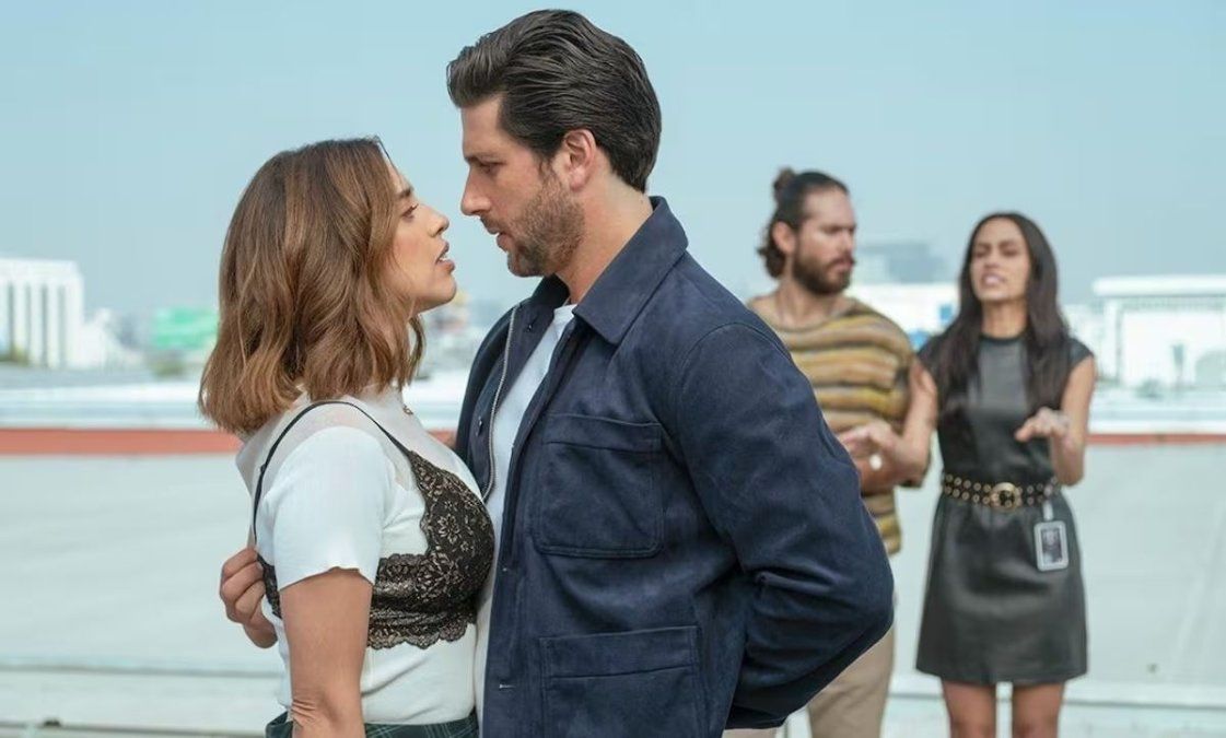 Humor, tensión y ascensos impulsan esta miniserie mexicana.&nbsp;