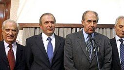 altText(Massa empezó a definir el futuro de YPF)}