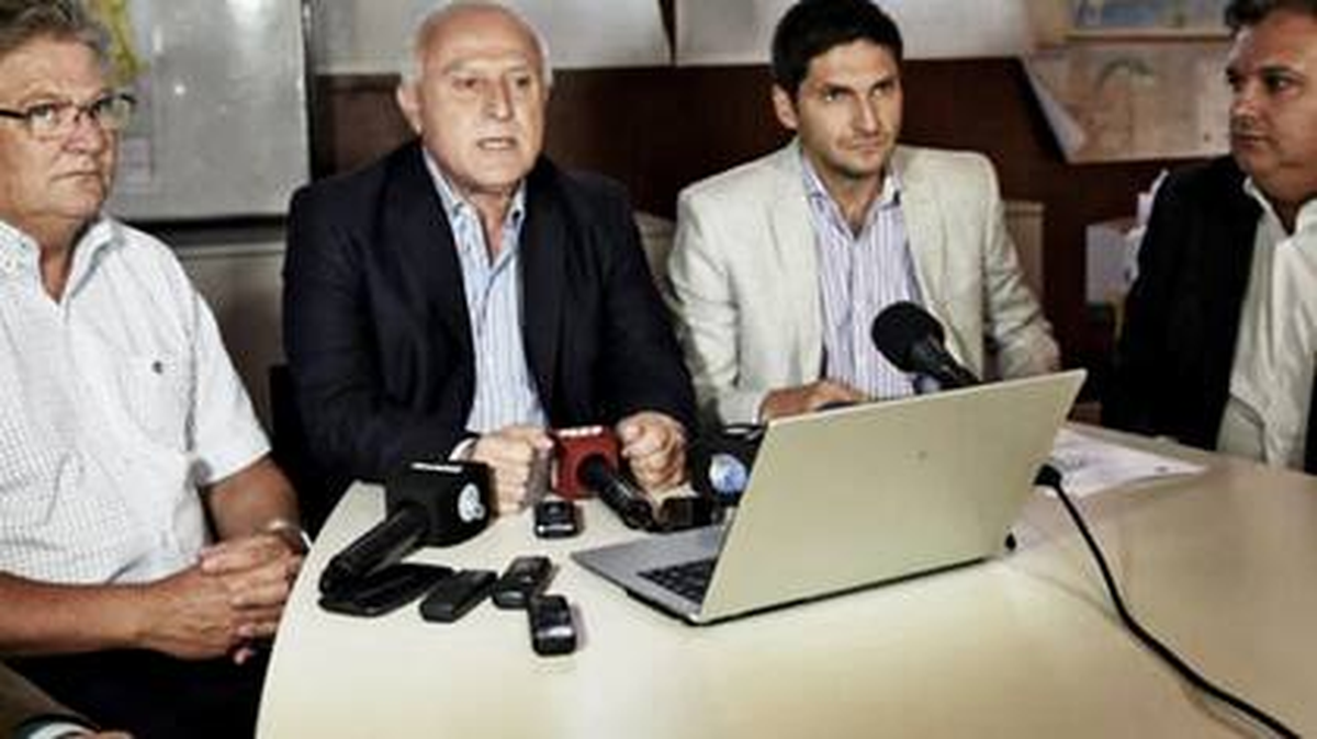 Pullaro fue ministro de Seguridad durante la gestión de Lifschitz (2015-2019). Pullaro fue ministro de Seguridad durante la gestión de Lifschitz (2015-2019).