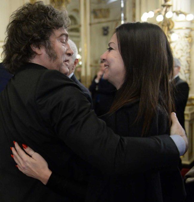 Javier Milei y la ministra de Capital Humano, Sandra Pettovello.&nbsp;