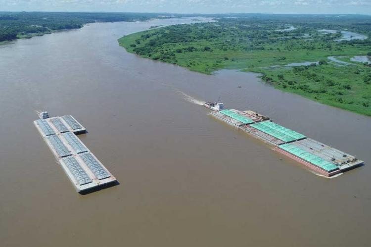 Se estima que por esa Hidrovía circula el 60% del comercio exterior del país, unos US$70 mil millones anuales
